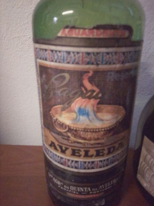 Garrafas de bebidas meio século, triple seco,aveleda