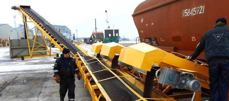 Мобільний розвантажувач вагонів хоппер, перевантажувач, конвеєр