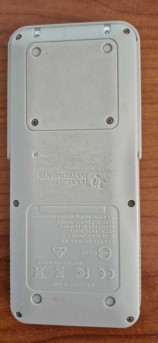 Calculadora Gráfica Texas Instruments TI-84 Plus CE-T