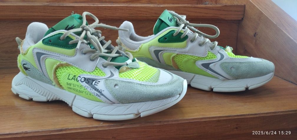 Продам кросівки Lacoste