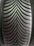 205/50/17 R17 Michelin Alpin 5 4шт зима