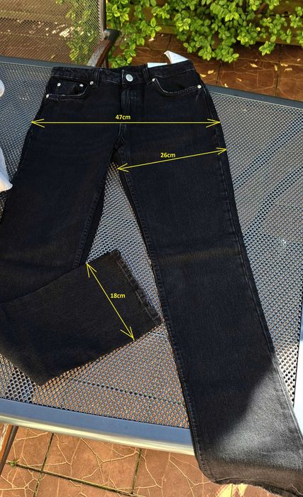 Czarne jeansy Zara
