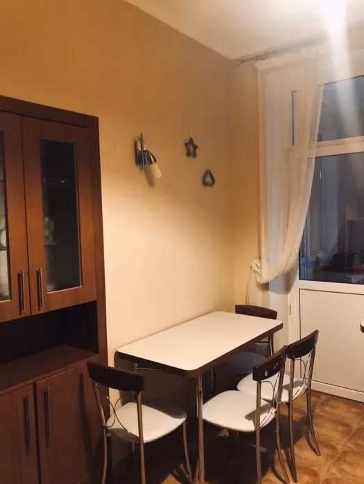 3-кімнатна квартира Липинського -(Чорновола), дешево, ремонт, ванна