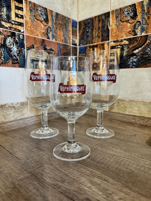 Бокали пивні, барні стакани, рюмки