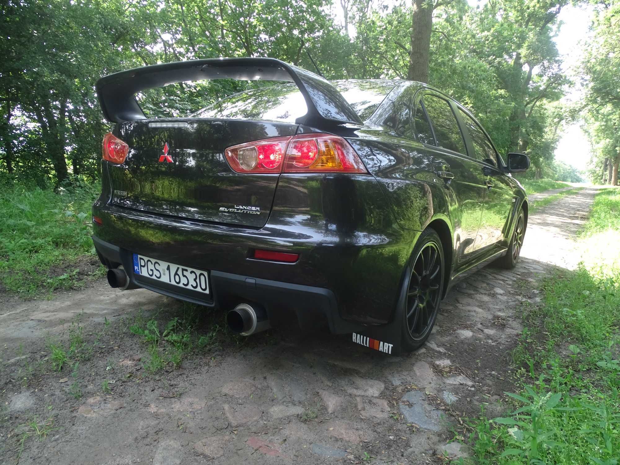 Mitsubishi Lancer Evolution X