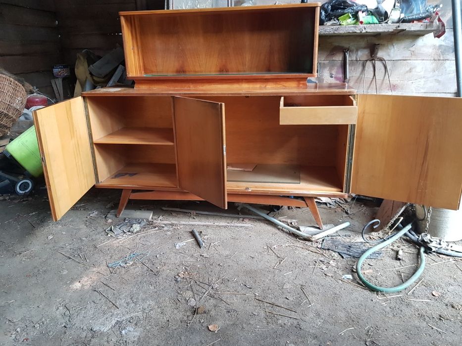 Kredens z PRL do odświeżenia