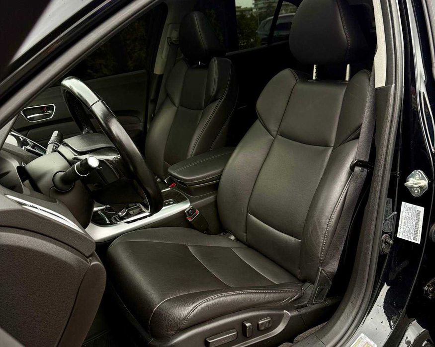 Продаж Acura TLX