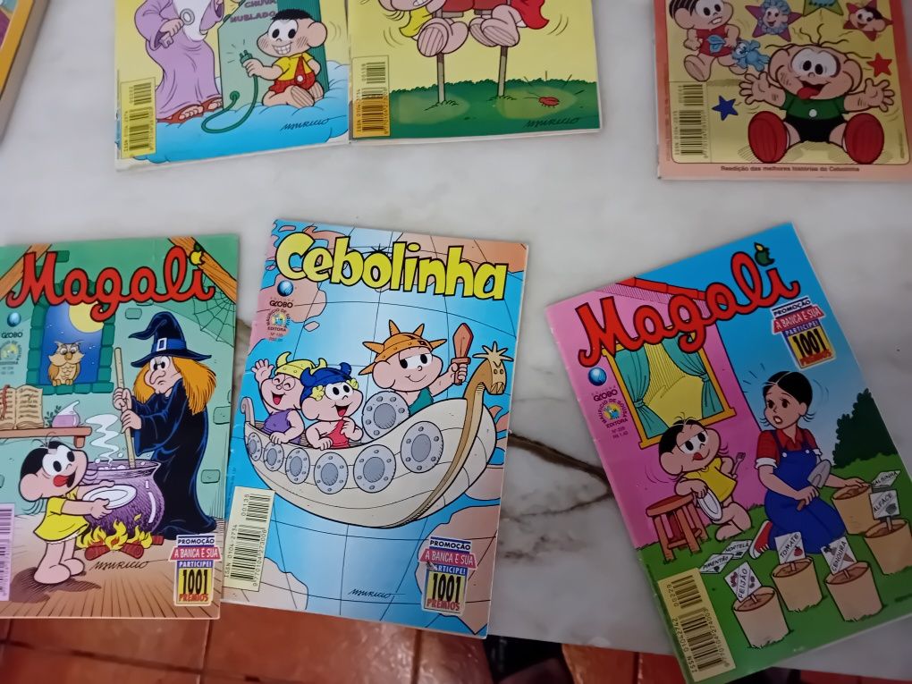 Conjunto de 8 Livrinhos Bandas Desenhadas