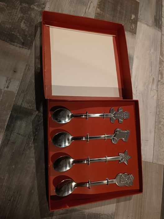 Nowy zestaw światecznych łyżeczek