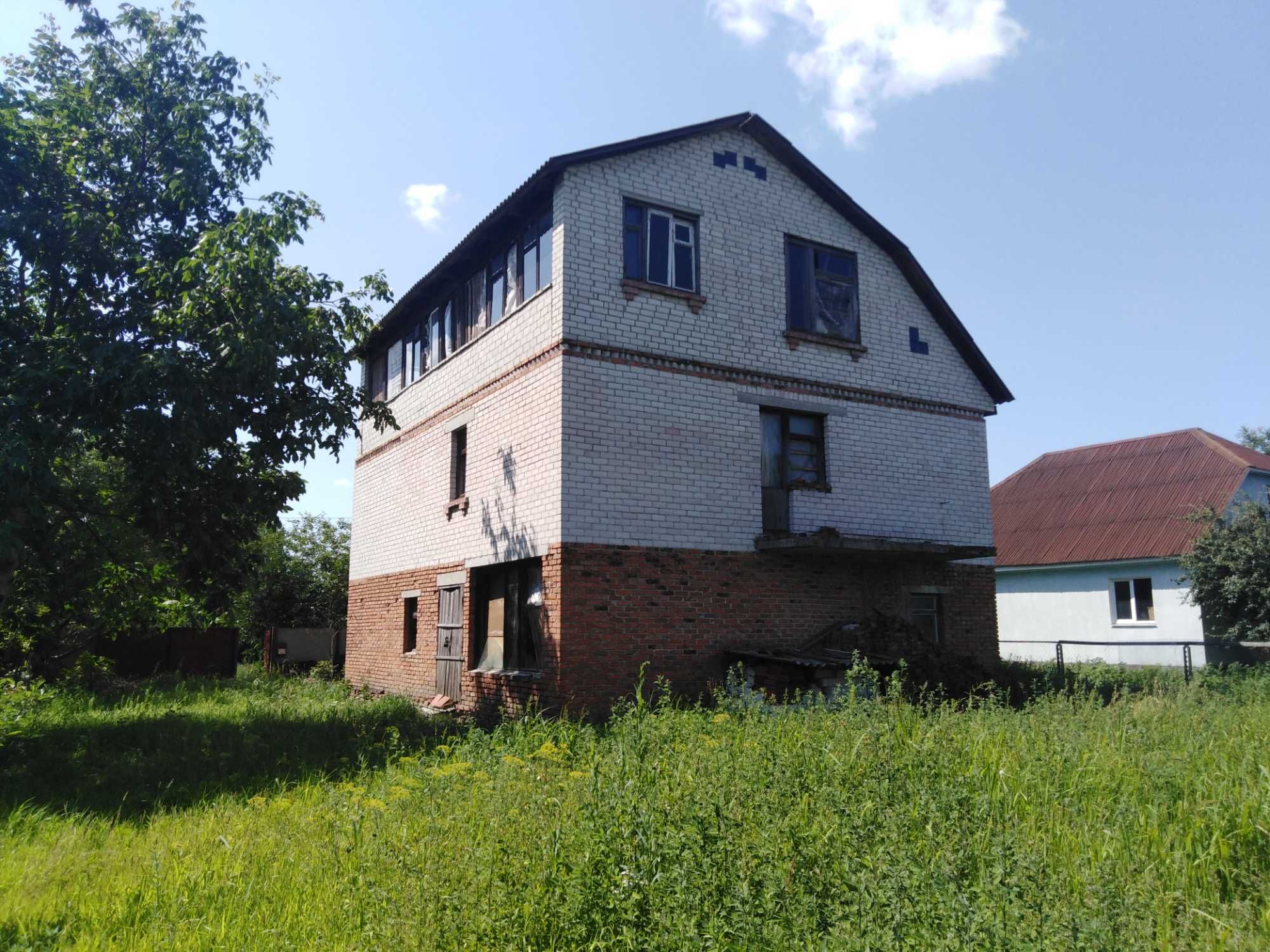 Приватний будинок в районі Астра