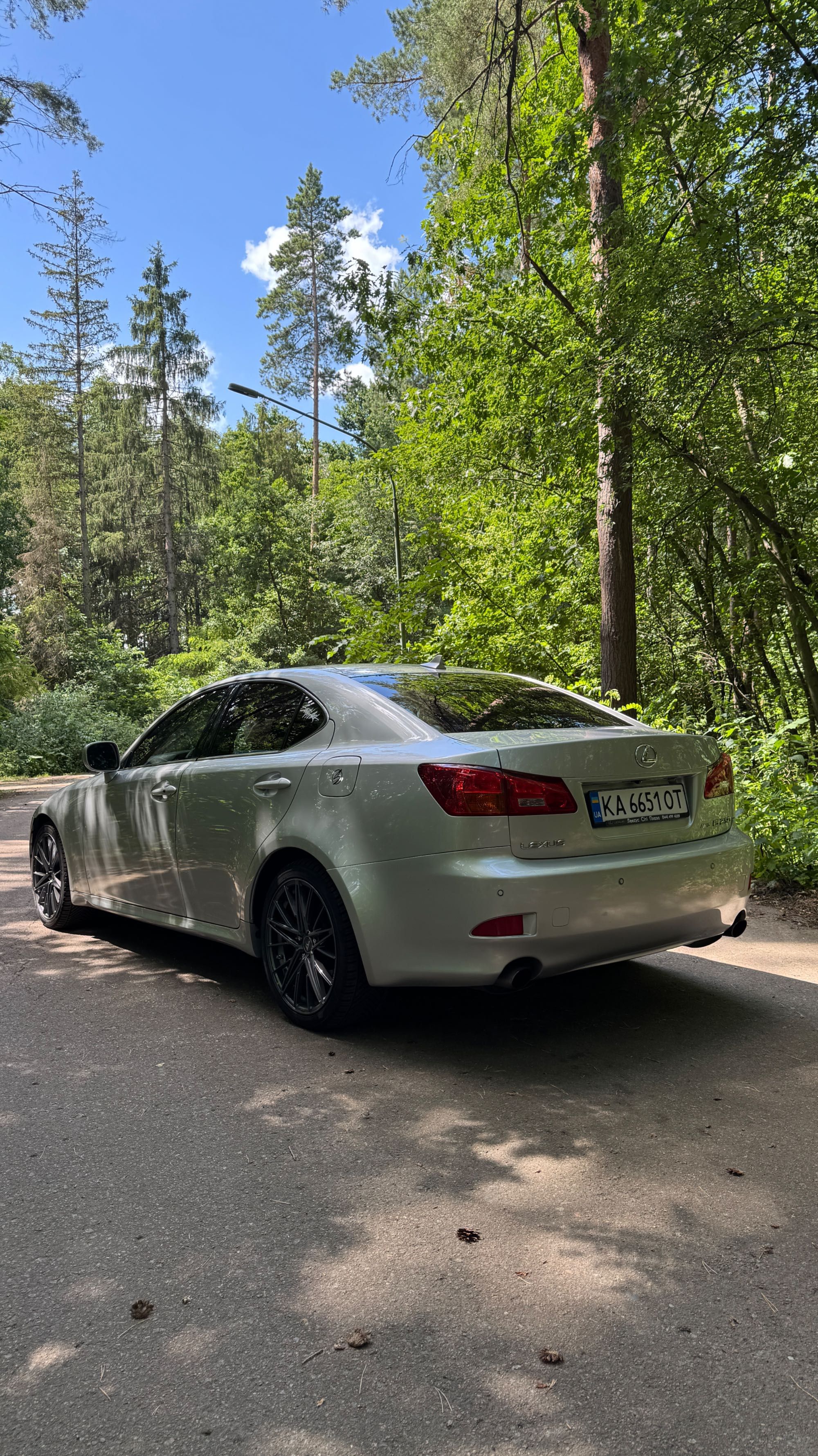 Продам Lexus is 250 awd 2007