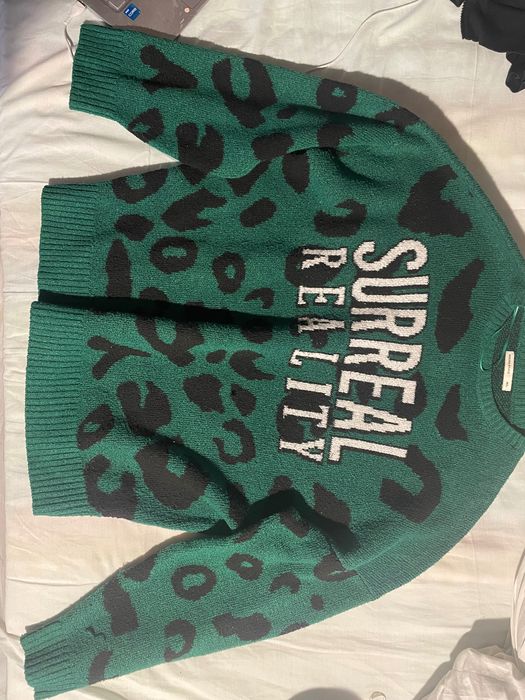 зелений теплий світер