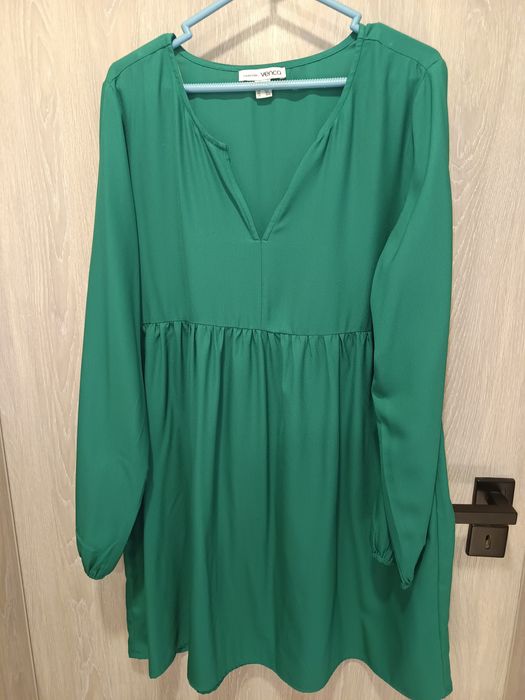 Vestidos com pouco uso