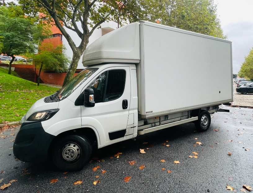 Aluguer - Carrinha de Mercadorias com Plataforma