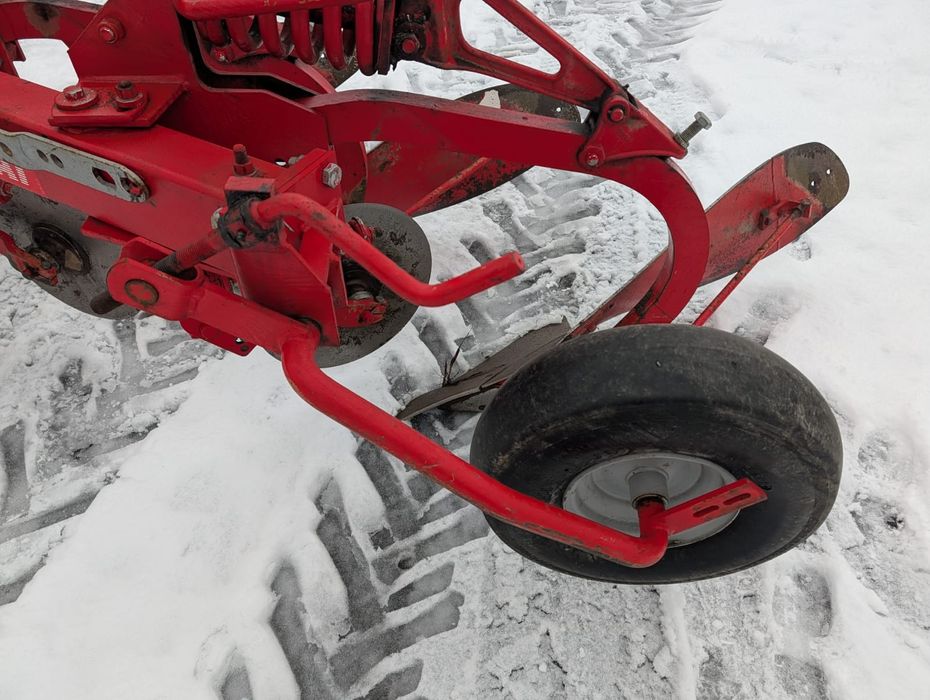 Плуг Agrolux Швеція