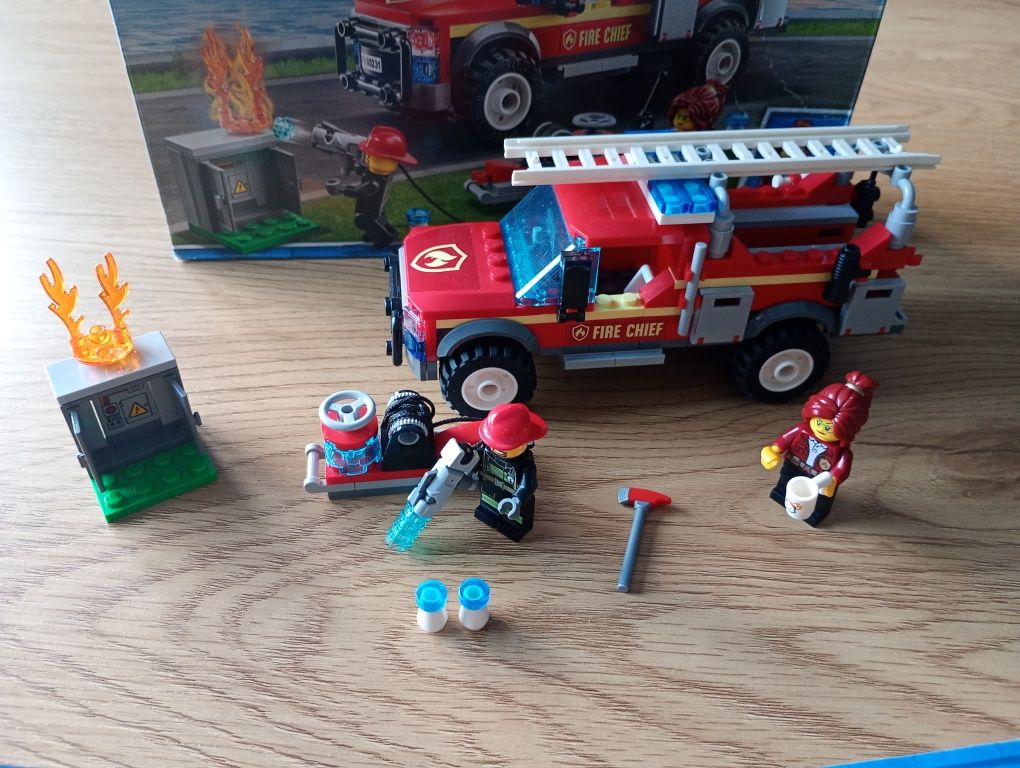 LEGO City 60231 Terenówka komendantki straży pożarnej