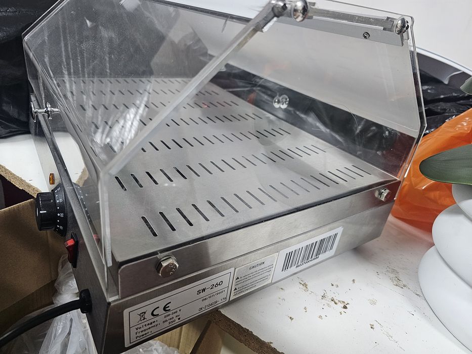 Vendo  vitrine expositira aquecida