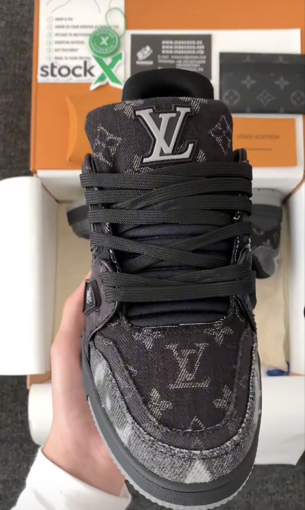 Продам кросовки Louis Vuitton