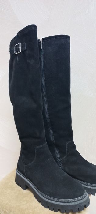 Чоботи чорні замшеві, жіночі