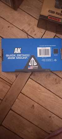 Ластівковий Хвіст AK Quick Detach Side mount від Американської компані