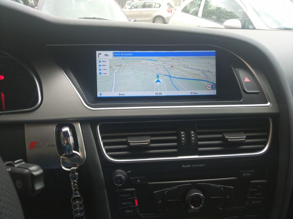 Multimédia Android 8,8" Audi A4 A5 Q5 gps usb wi-fi