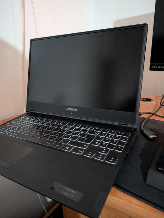 Portátil Legion Y540-15IRH-PG0