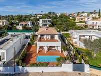 Moradia T4 com Piscina no Monte Canelas, Portimão