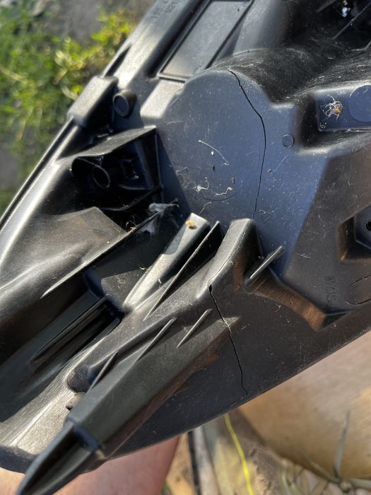 Opel corsa E 14-19 lampa LED lewa przednia uszkodzona