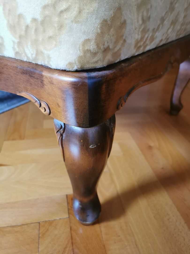 Fotel na drewnianych giętych nogach z ratanowymi oparciami