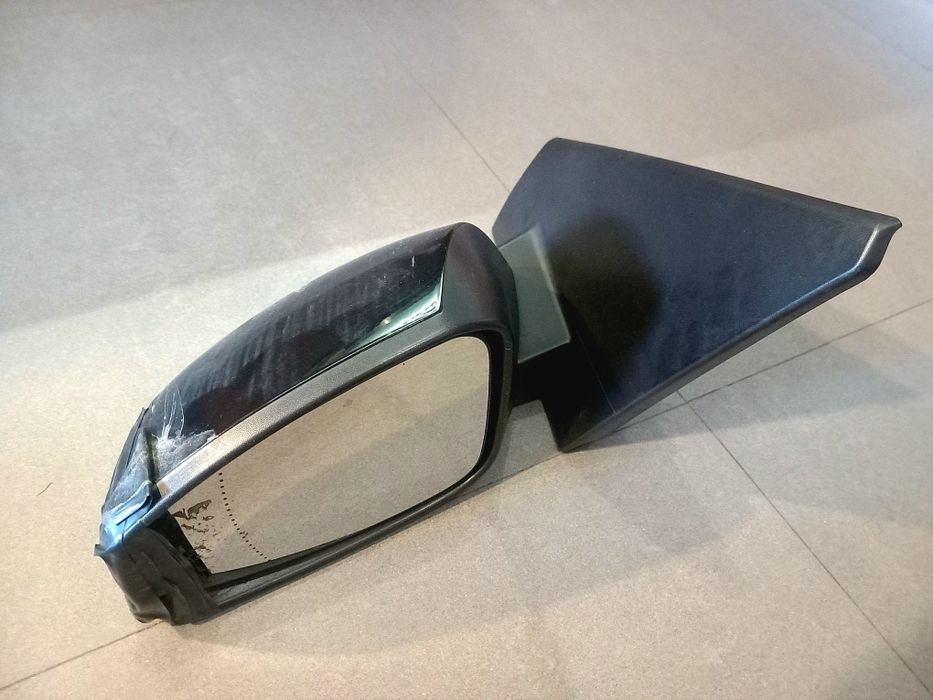 Oryginalne lusterko lewe Renault Megane III - uszkodzona oprawa