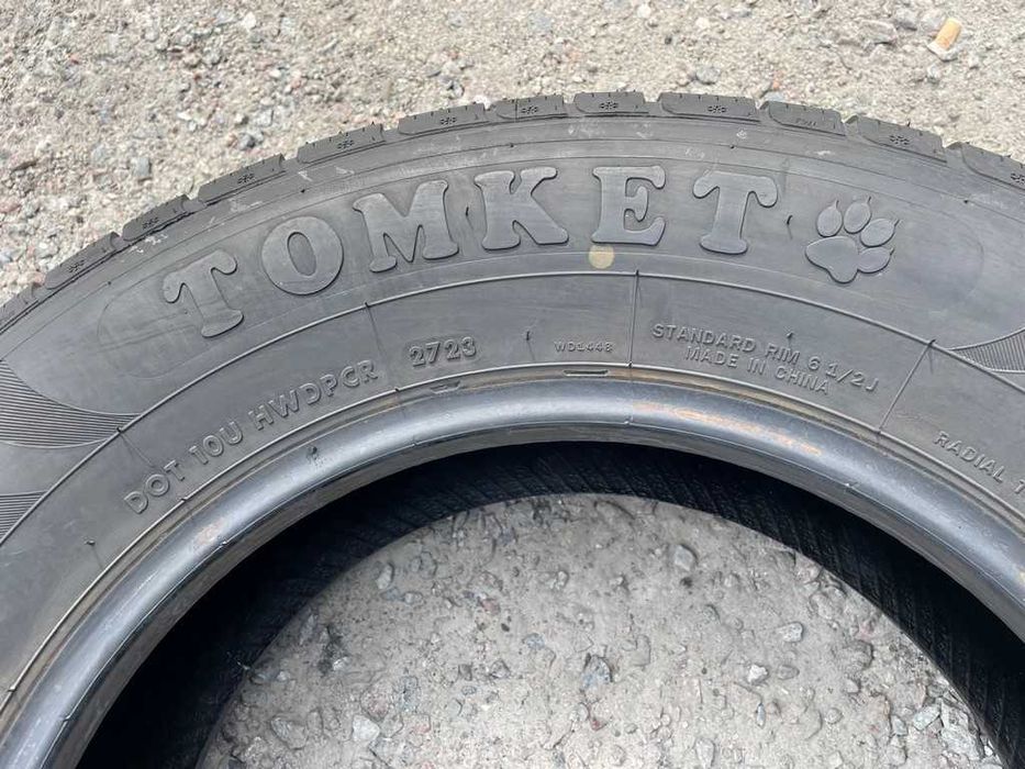 Tomket Snowroad SUV3 215/70r16 100H шини бу зима 4 штуки