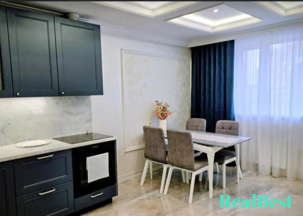 Продаж / Квартира / вул. Драгоманова, Центр, Рівне