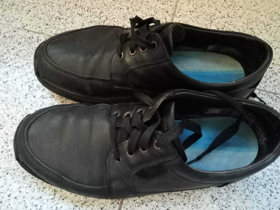 Sapatos de homem 44