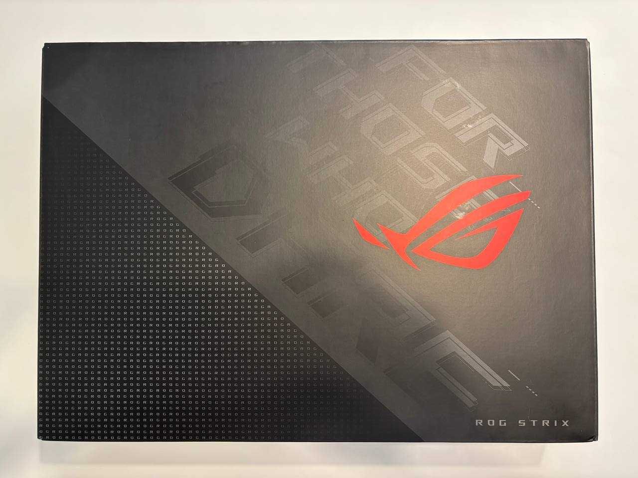 ASUS ROG Strix G17 / R7-4800H / RTX 3060 /16 GB / 1 TB + 512 GB