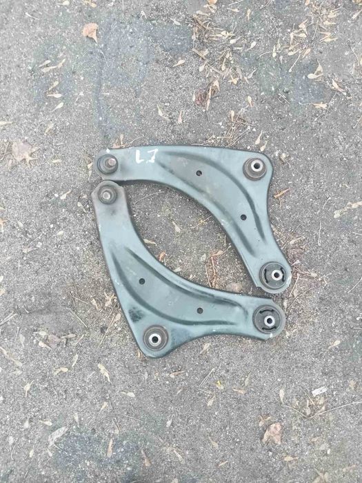 Передний Подрамник  Nissan Leaf 2018-2024 Рычаг Стойка