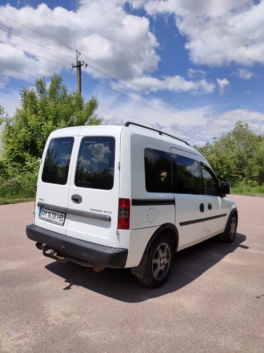 Продам Опель комбо