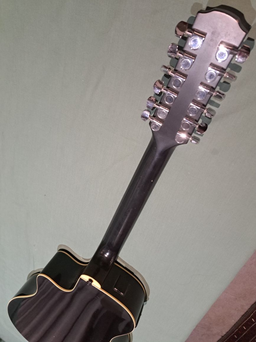 Gitara 12 strunowa  Yamaha.