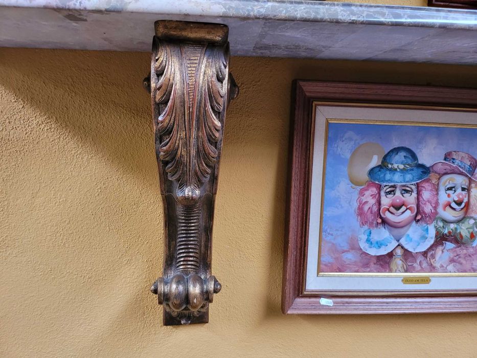 Consola de parede com uma enorme base em pedra - óptimo estado