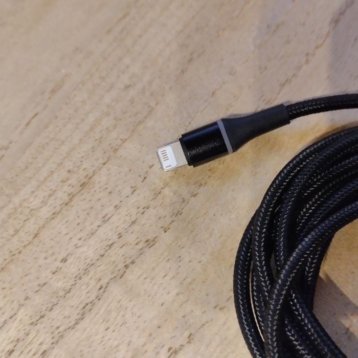 Kabel USB typu lightning 2 m