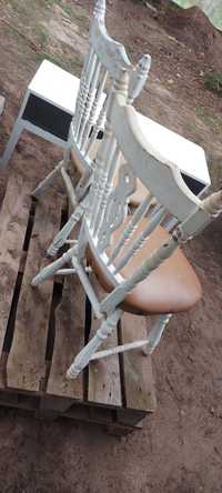 Stare krzesła retro