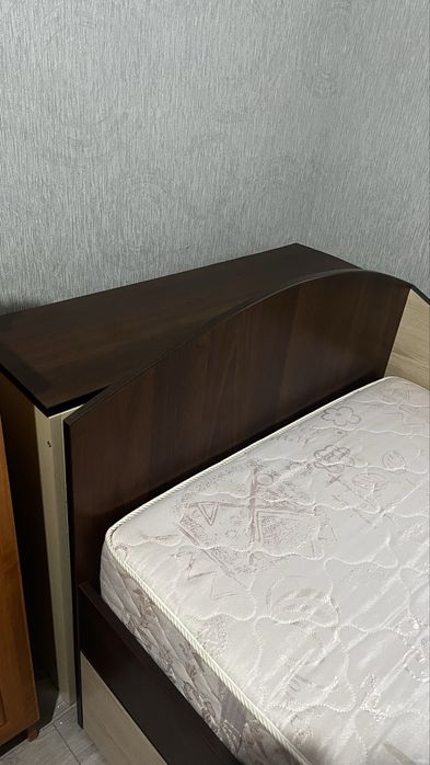 Дитяче ліжко-кровать