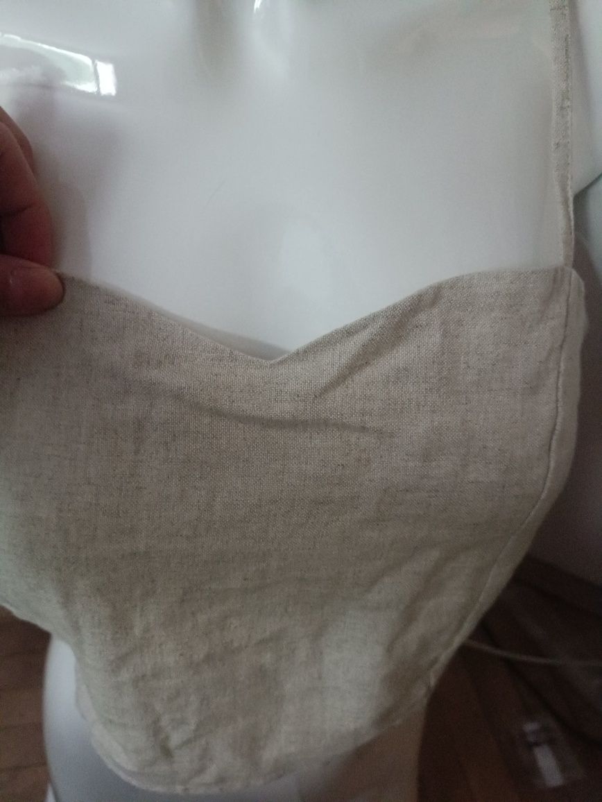 Piękny crop top reserved