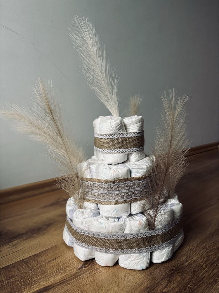 Tort z pampersów prezent baby shower roczek Chrzest boho