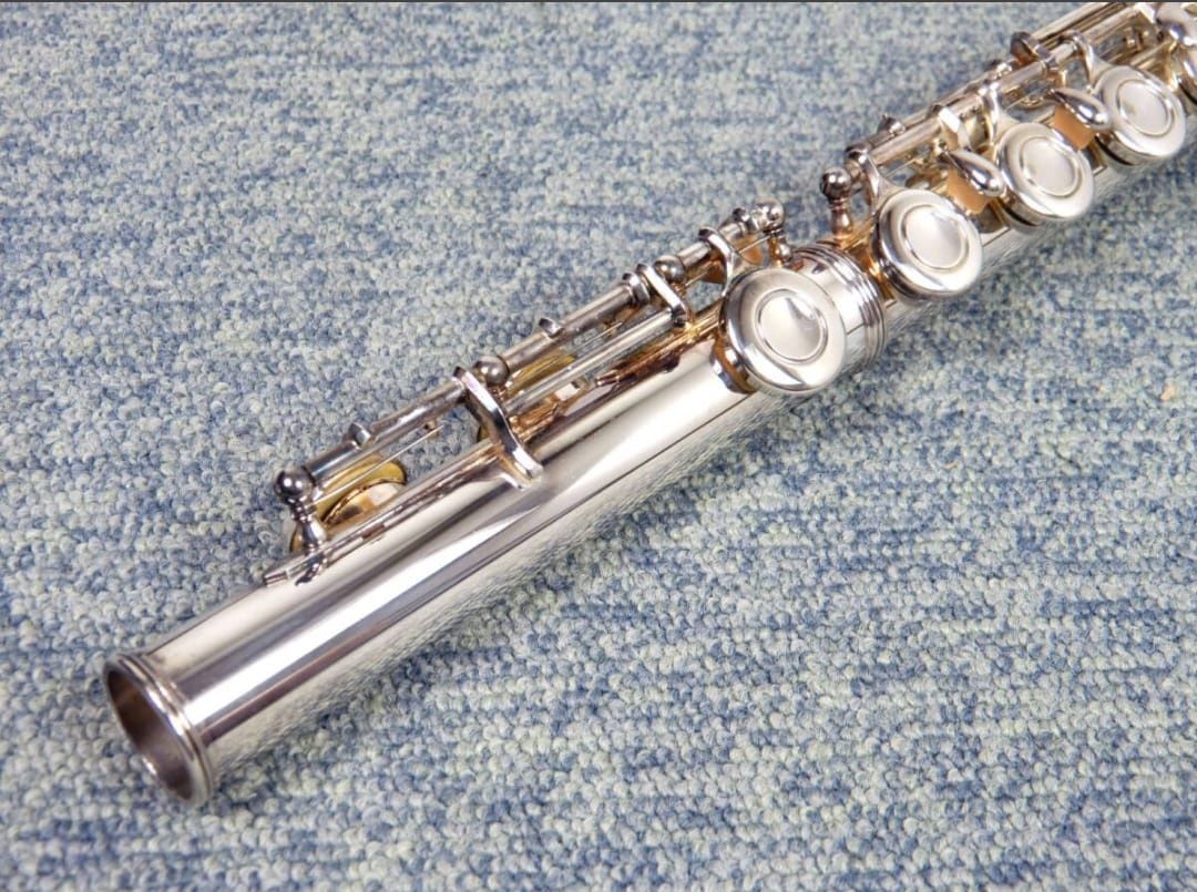 Yamaha YFL 211S silver
490 euros