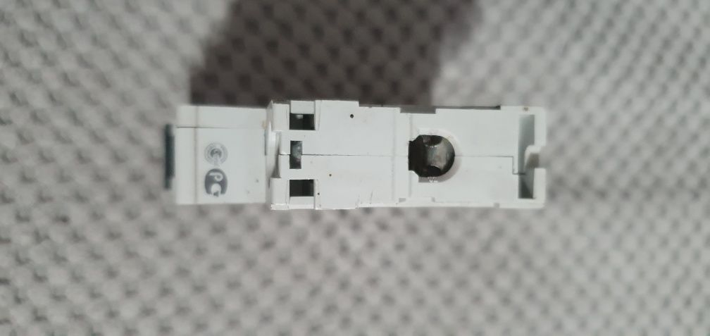 Wyłącznik Nadprądowy Merlin Gerin C60N 1P C 20A