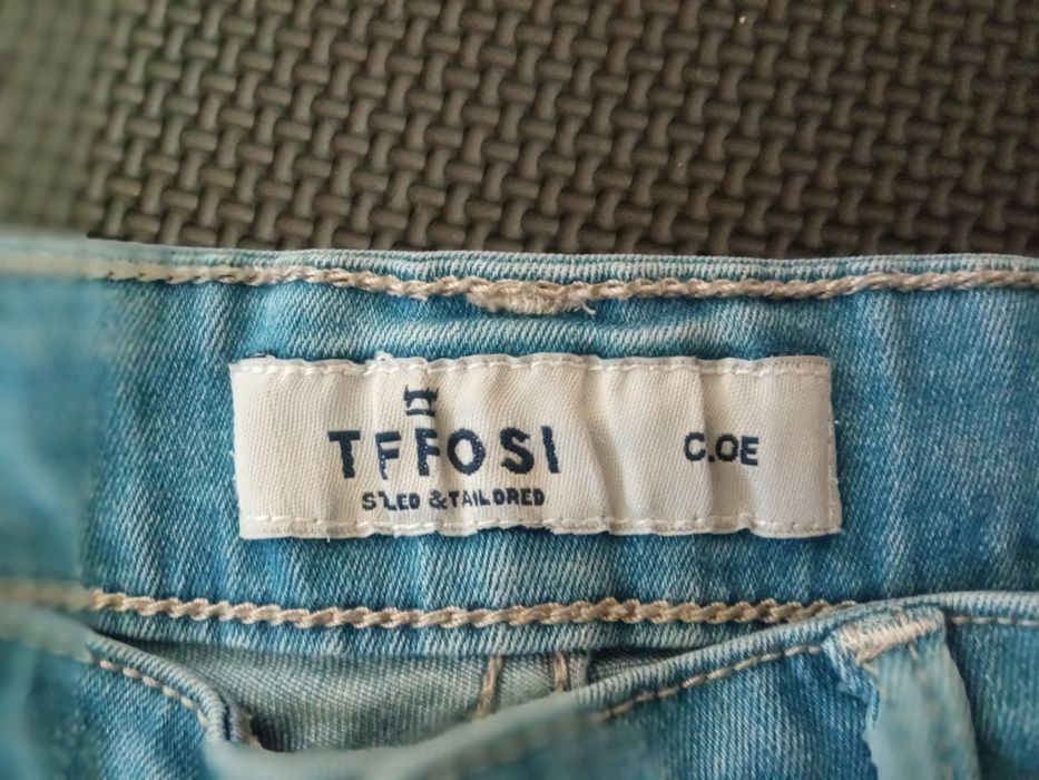 Calções de ganga para menina