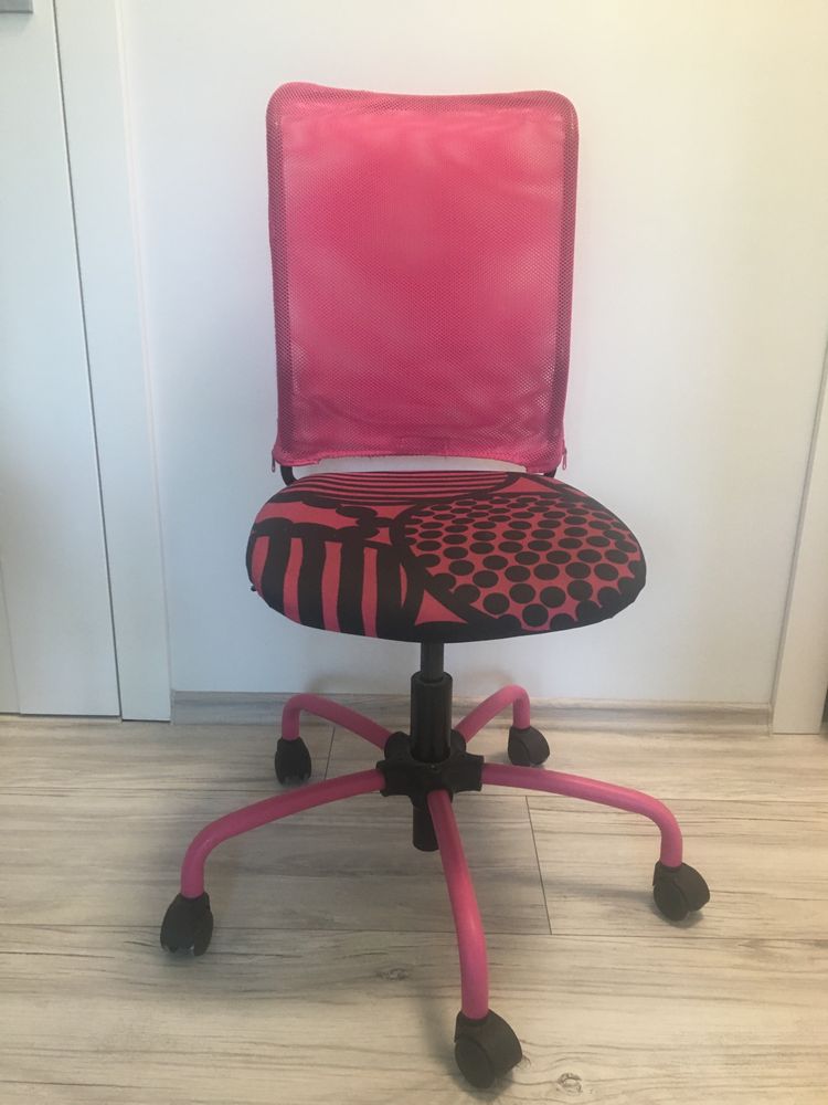 Krzeslo obrotowe z IKEA