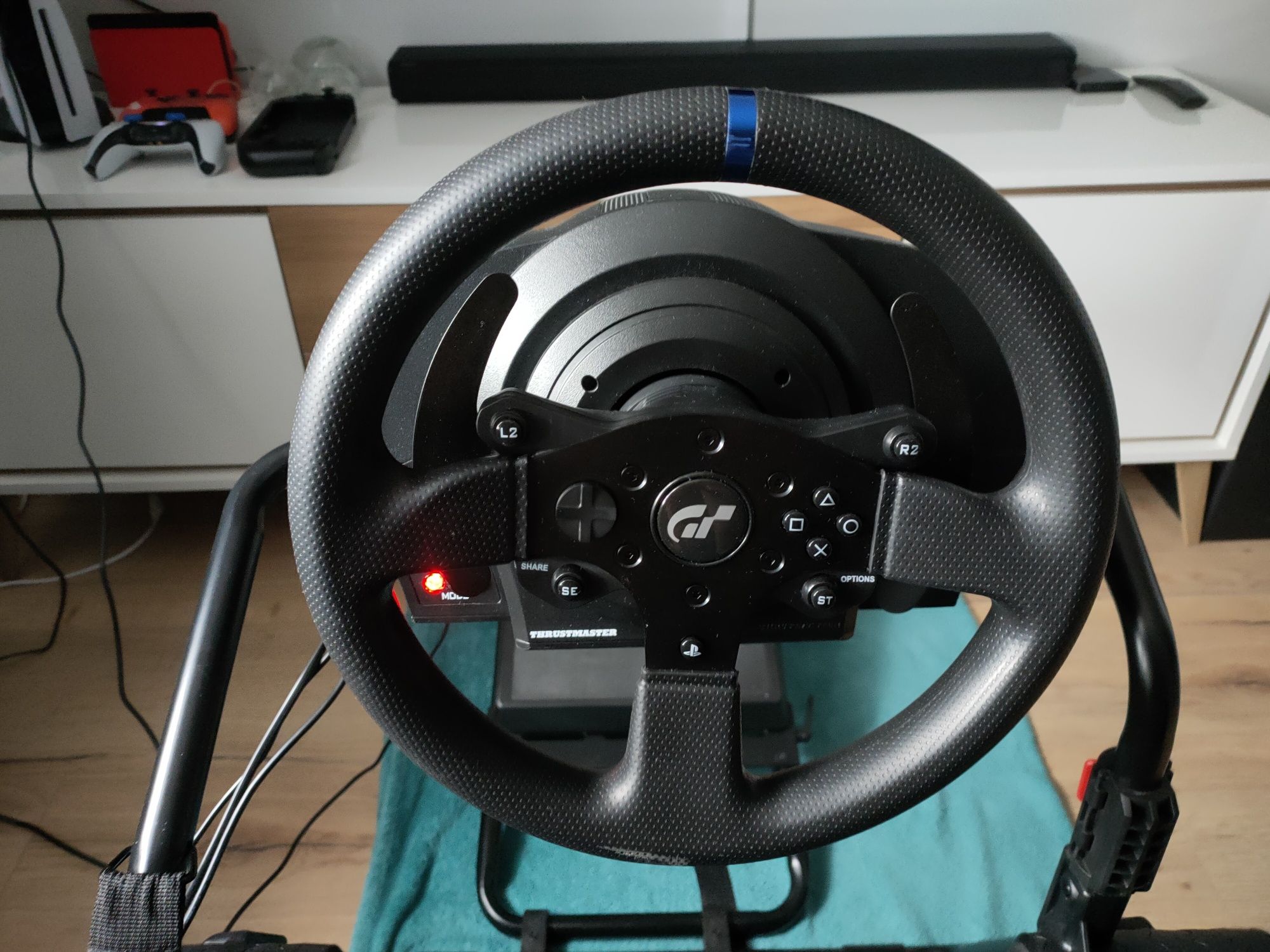 Thrustmaster T300rs GT+ Next Level Racing fotel