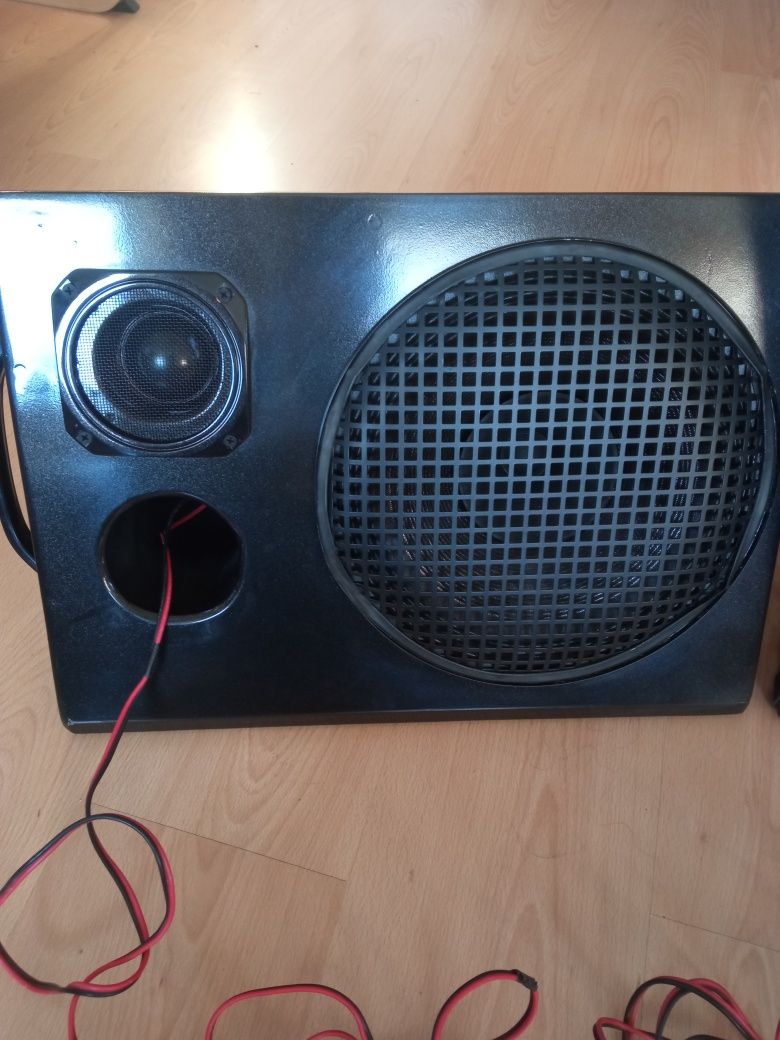 Estradowe odsłuchy (wedge) STX 300W