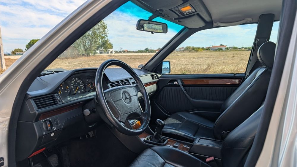Mercedes-Benz W124 200E 16V